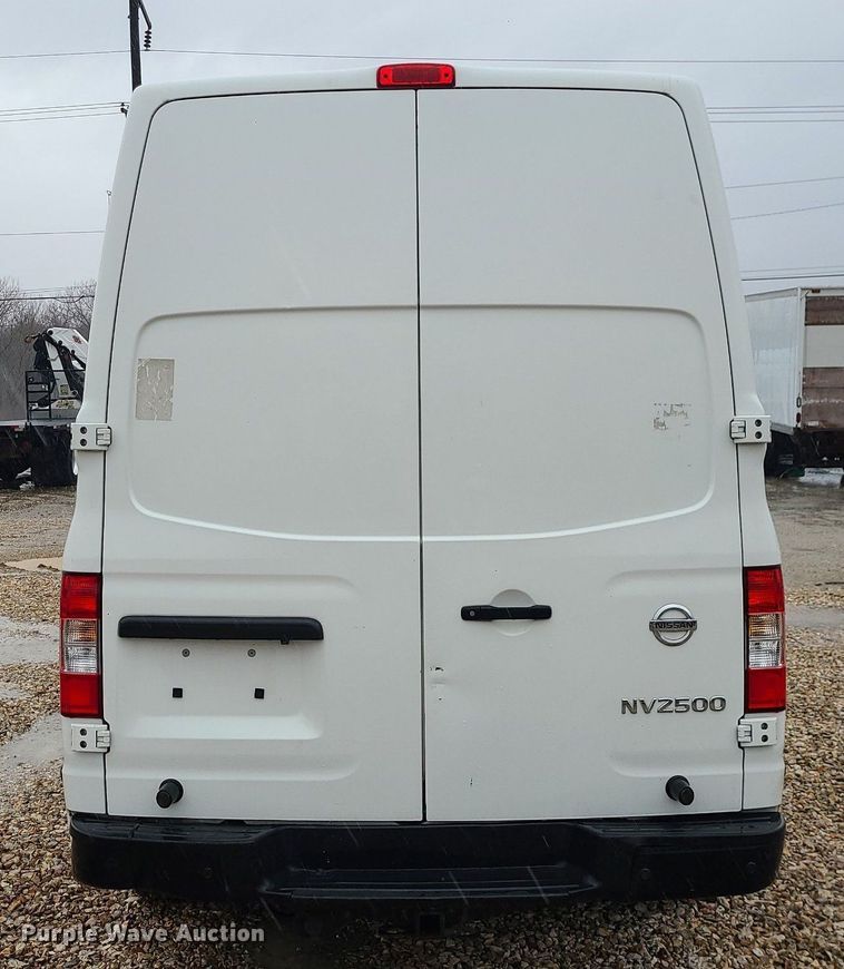 image for item JG9444 2018 Nissan NV2500  van