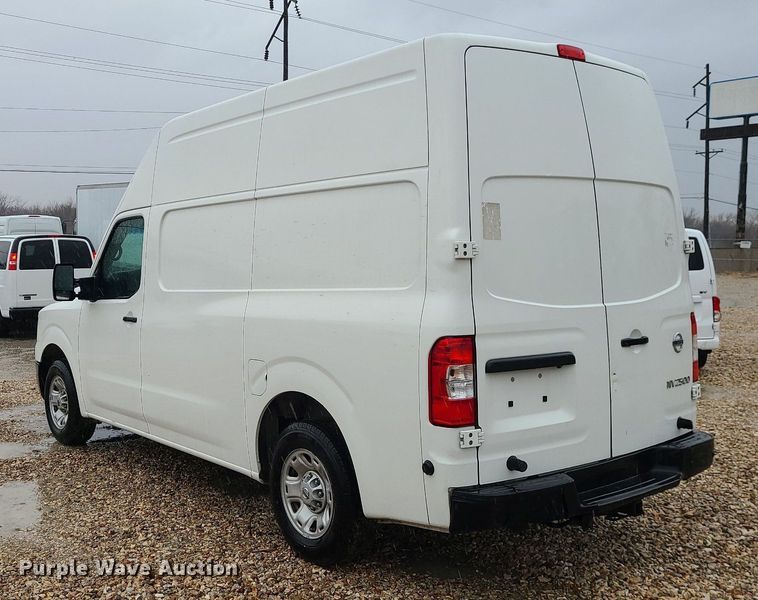 image for item JG9444 2018 Nissan NV2500  van