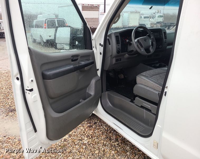 image for item JG9444 2018 Nissan NV2500  van