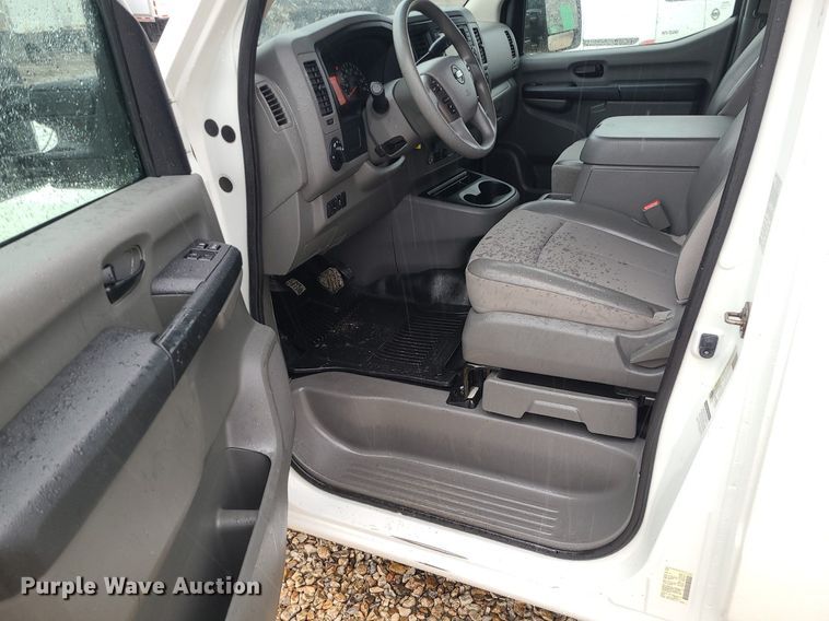 image for item JG9444 2018 Nissan NV2500  van