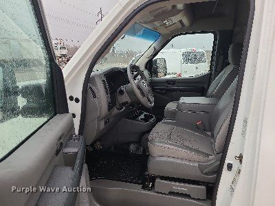 image for item JG9444 2018 Nissan NV2500  van