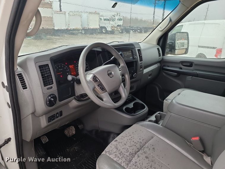 image for item JG9444 2018 Nissan NV2500  van