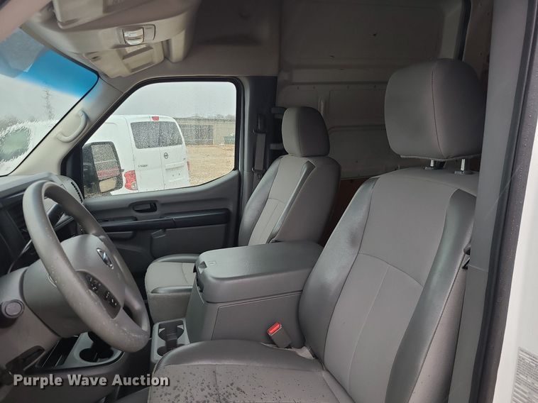 image for item JG9444 2018 Nissan NV2500  van