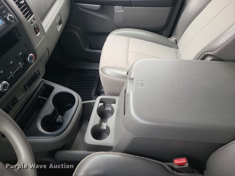 image for item JG9444 2018 Nissan NV2500  van