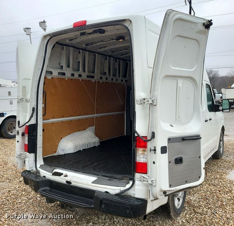 image for item JG9444 2018 Nissan NV2500  van