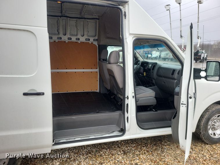image for item JG9444 2018 Nissan NV2500  van
