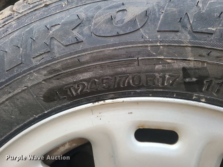 image for item JG9444 2018 Nissan NV2500  van