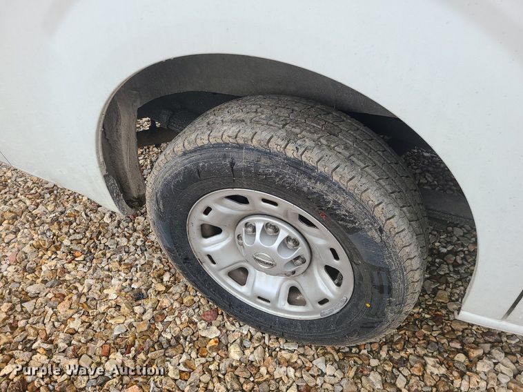 image for item JG9444 2018 Nissan NV2500  van