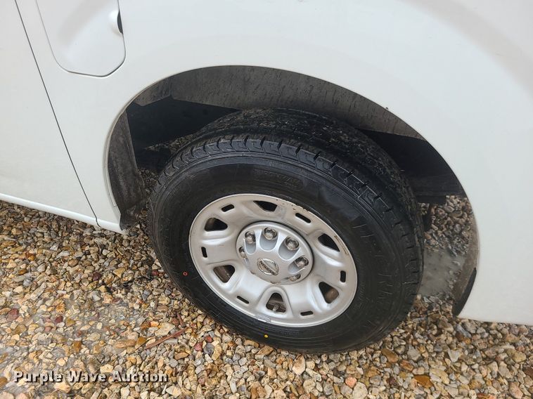 image for item JG9444 2018 Nissan NV2500  van