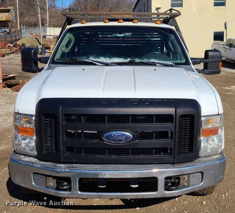 image for item JG9450 2008 Ford F350 Super Duty  flatbed pickup truck