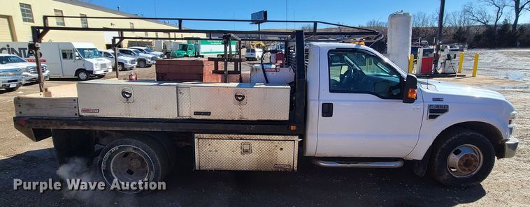 image for item JG9450 2008 Ford F350 Super Duty  flatbed pickup truck