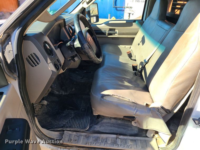 image for item JG9450 2008 Ford F350 Super Duty  flatbed pickup truck