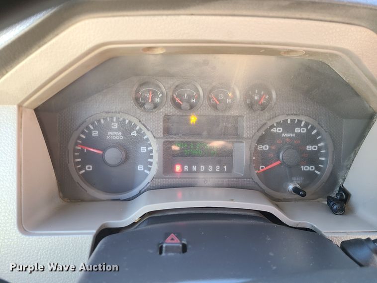 image for item JG9450 2008 Ford F350 Super Duty  flatbed pickup truck