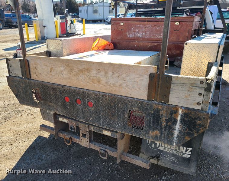 image for item JG9450 2008 Ford F350 Super Duty  flatbed pickup truck