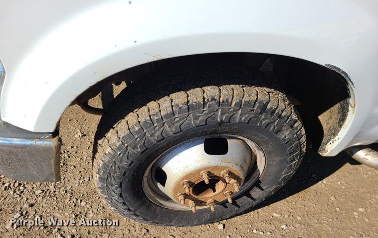 image for item JG9450 2008 Ford F350 Super Duty  flatbed pickup truck