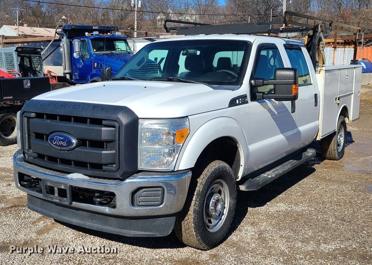 image for item JG9454 2013 Ford F250 Super Duty  Crew Cab utility bed pickup truck