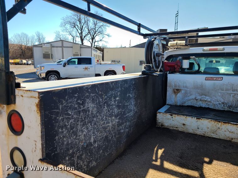 image for item JG9454 2013 Ford F250 Super Duty  Crew Cab utility bed pickup truck