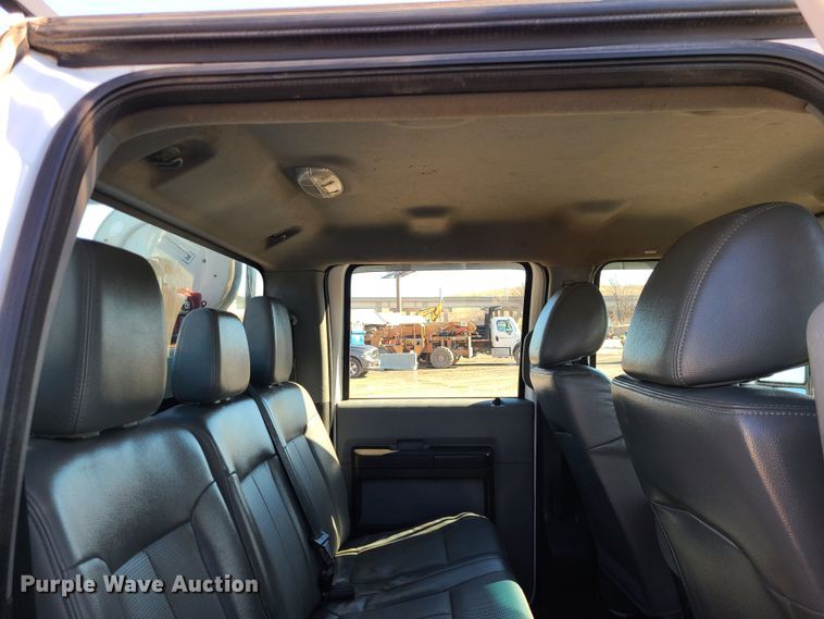 image for item JG9454 2013 Ford F250 Super Duty  Crew Cab utility bed pickup truck