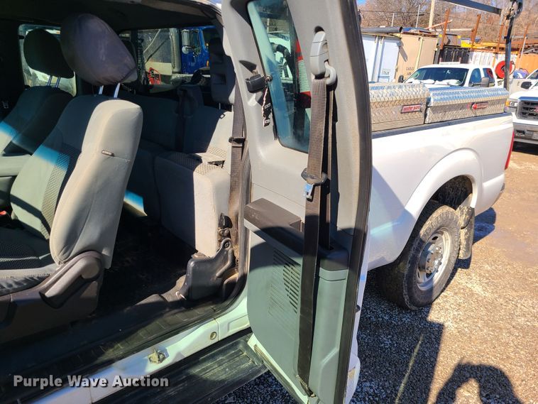 image for item JG9455 2011 Ford F250 Super Duty  SuperCab pickup truck