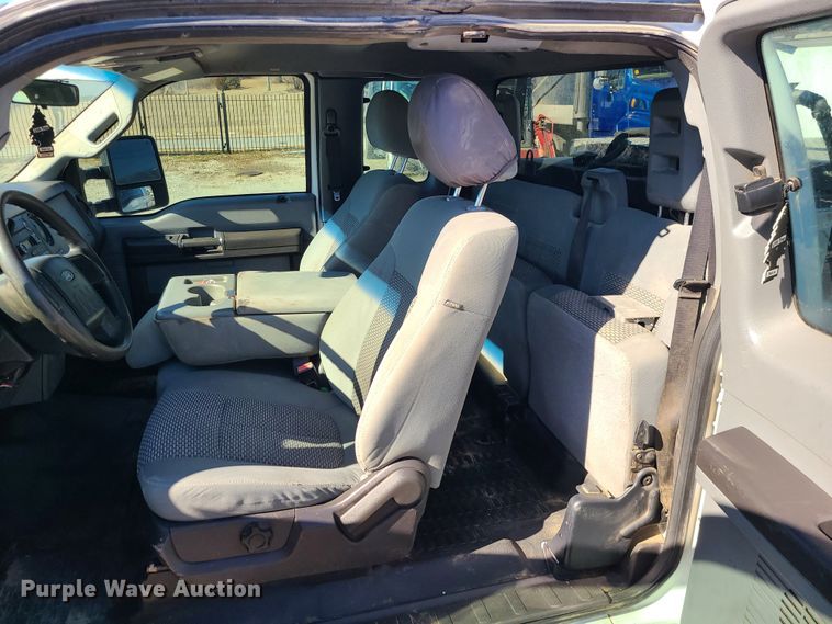 image for item JG9455 2011 Ford F250 Super Duty  SuperCab pickup truck