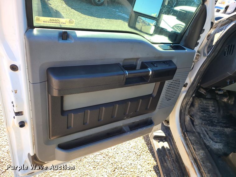 image for item JG9455 2011 Ford F250 Super Duty  SuperCab pickup truck