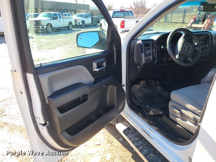 image for item JG9456 2015 GMC Sierra 1500  Crew Cab pickup truck