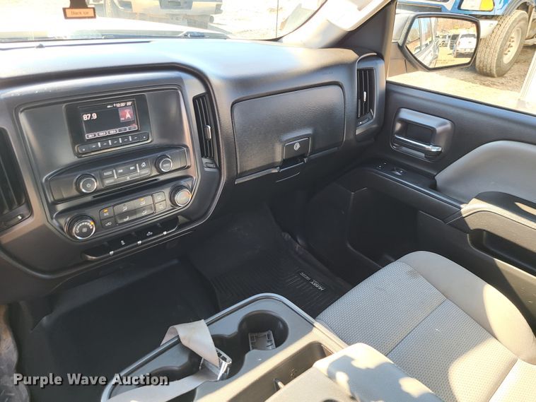 image for item JG9456 2015 GMC Sierra 1500  Crew Cab pickup truck