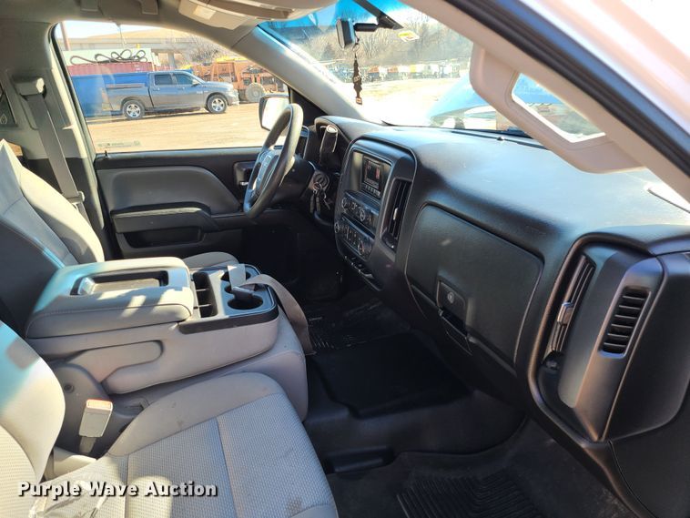 image for item JG9456 2015 GMC Sierra 1500  Crew Cab pickup truck