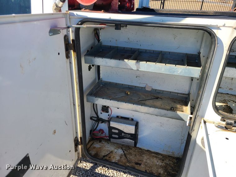 image for item JG9457 2013 Chevrolet Silverado 2500HD  Crew Cab utility bed pickup truck