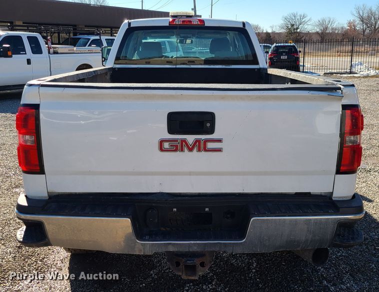 image for item JG9458 2015 GMC Sierra 2500HD  Crew Cab pickup truck