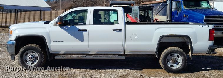 image for item JG9458 2015 GMC Sierra 2500HD  Crew Cab pickup truck