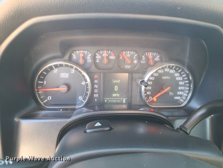 image for item JG9458 2015 GMC Sierra 2500HD  Crew Cab pickup truck