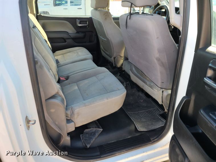 image for item JG9458 2015 GMC Sierra 2500HD  Crew Cab pickup truck