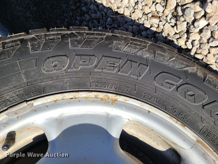 image for item JG9458 2015 GMC Sierra 2500HD  Crew Cab pickup truck