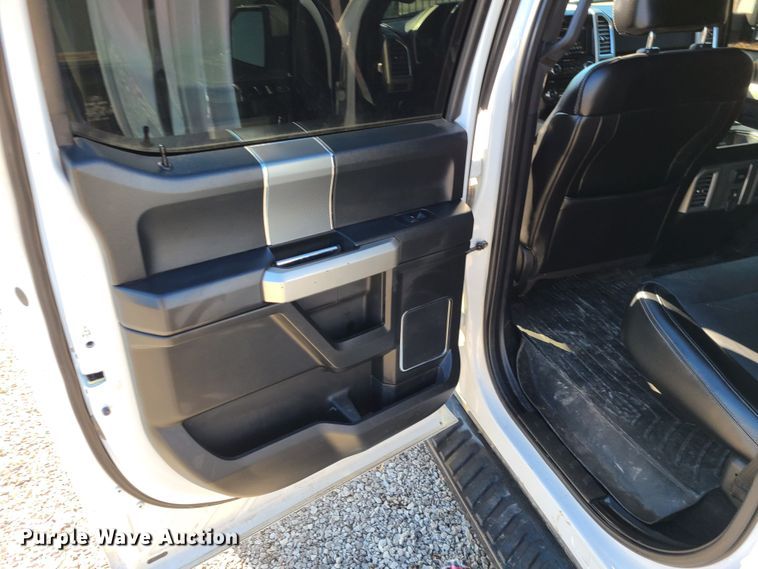 image for item JG9459 2015 Ford F150 XLT  SuperCrew pickup truck