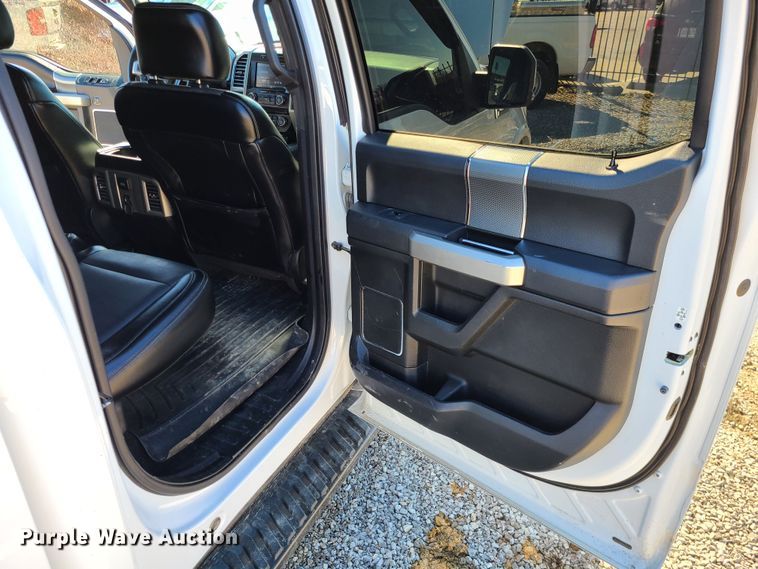 image for item JG9459 2015 Ford F150 XLT  SuperCrew pickup truck