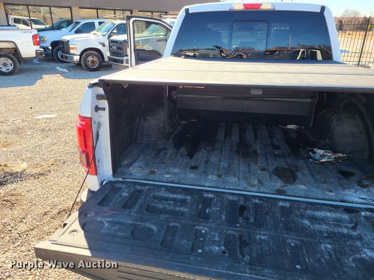 image for item JG9459 2015 Ford F150 XLT  SuperCrew pickup truck