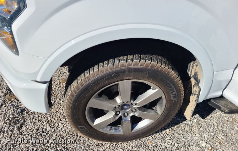 image for item JG9459 2015 Ford F150 XLT  SuperCrew pickup truck