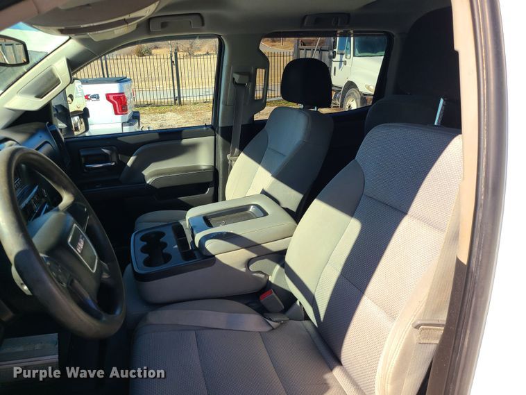 image for item JG9460 2015 GMC Sierra 3500HD  Crew Cab flatbed pickup truck