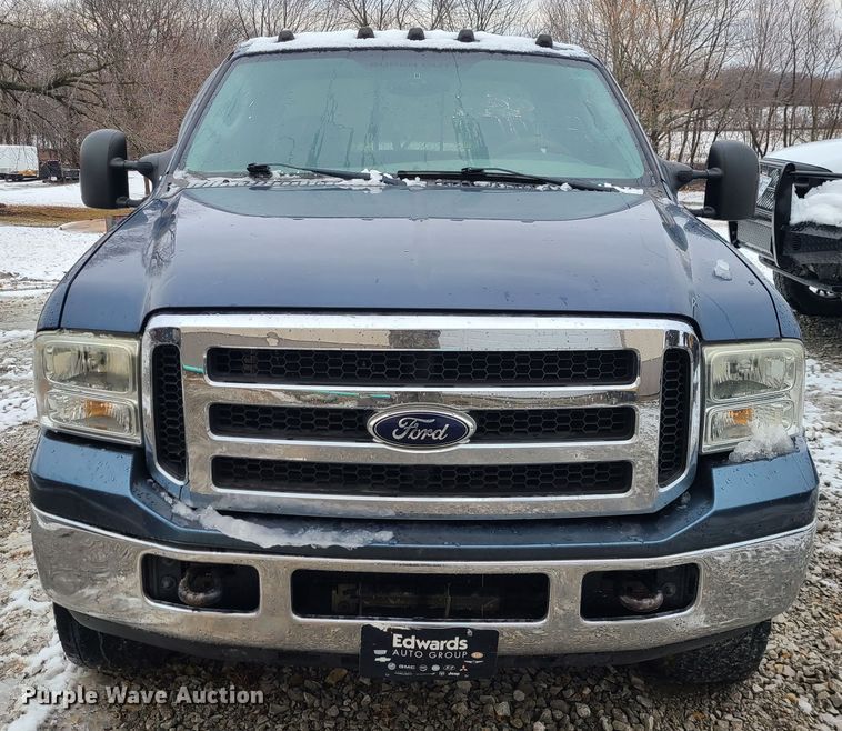 image for item JG9464 2005 Ford F250 Super Duty  Crew Cab pickup truck