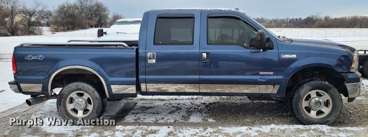 image for item JG9464 2005 Ford F250 Super Duty  Crew Cab pickup truck