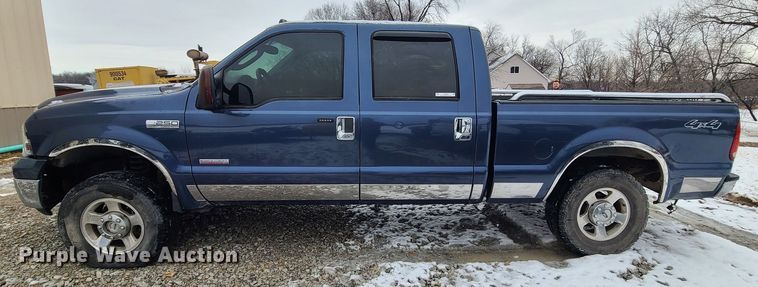 image for item JG9464 2005 Ford F250 Super Duty  Crew Cab pickup truck