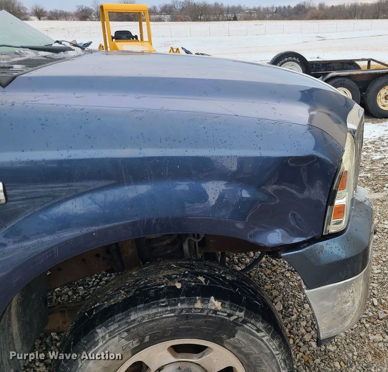 image for item JG9464 2005 Ford F250 Super Duty  Crew Cab pickup truck