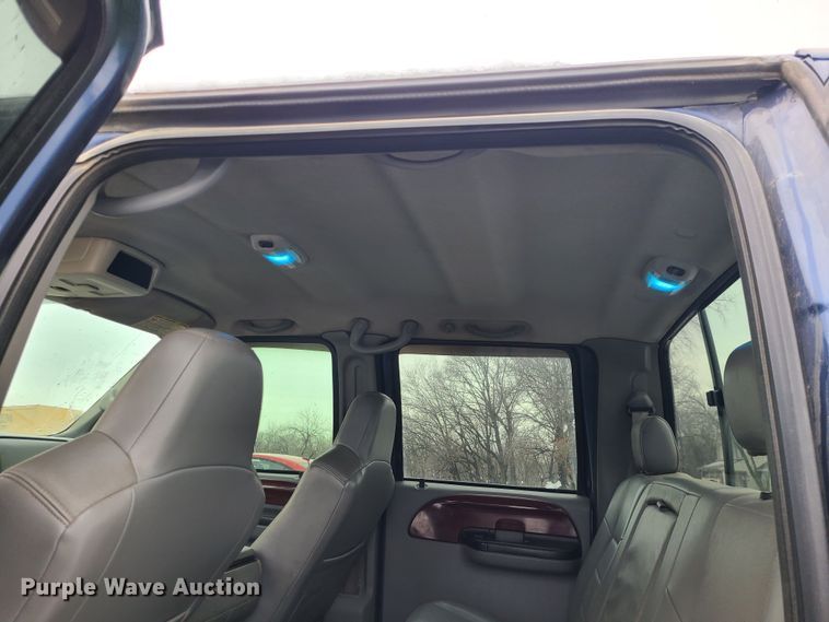 image for item JG9464 2005 Ford F250 Super Duty  Crew Cab pickup truck