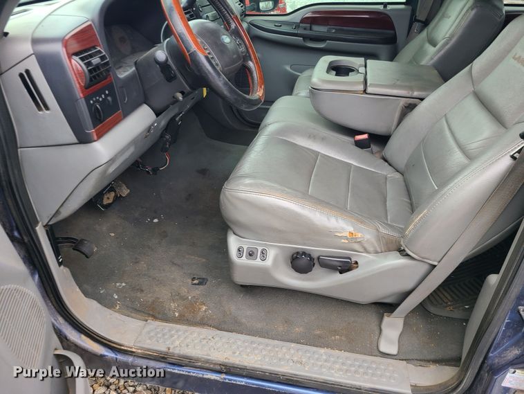 image for item JG9464 2005 Ford F250 Super Duty  Crew Cab pickup truck