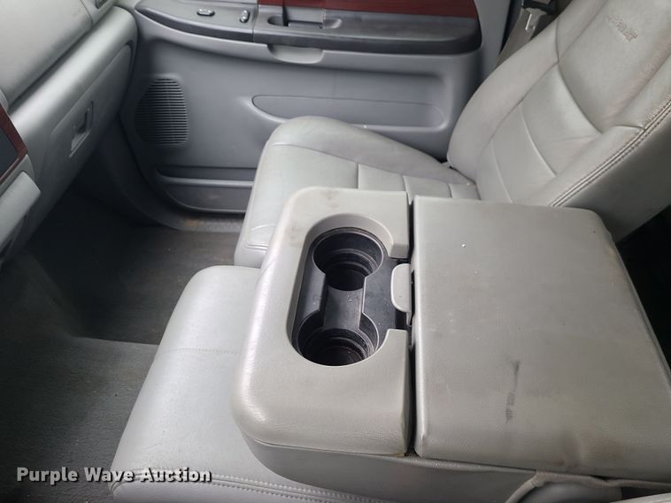 image for item JG9464 2005 Ford F250 Super Duty  Crew Cab pickup truck