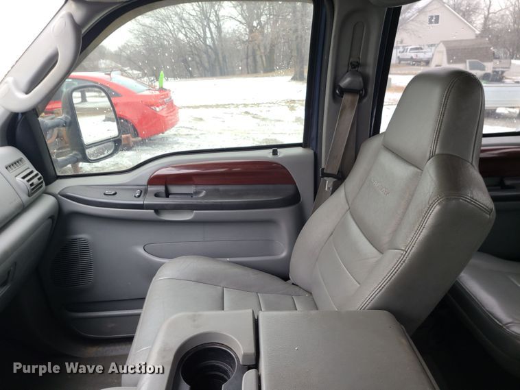 image for item JG9464 2005 Ford F250 Super Duty  Crew Cab pickup truck