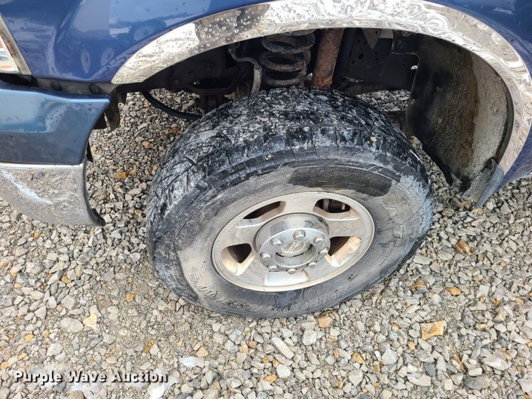 image for item JG9464 2005 Ford F250 Super Duty  Crew Cab pickup truck