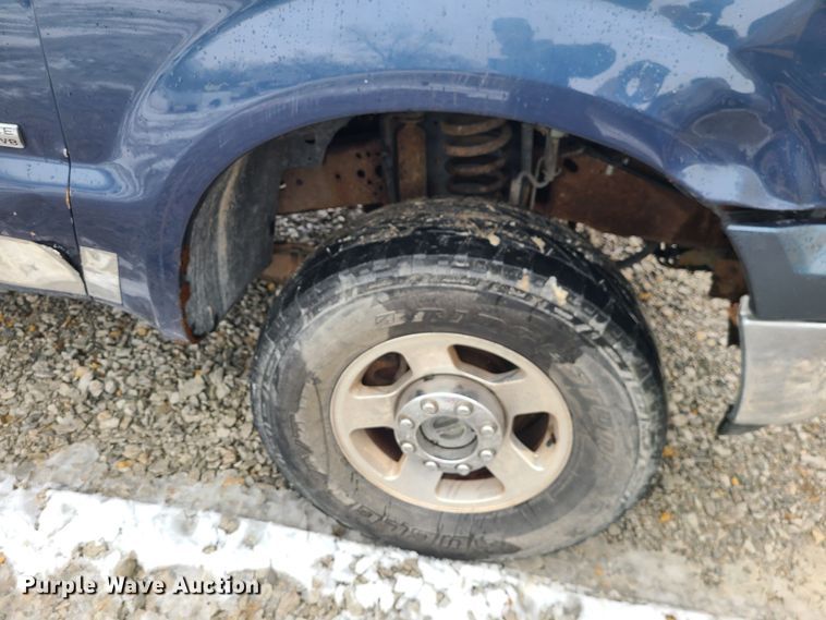 image for item JG9464 2005 Ford F250 Super Duty  Crew Cab pickup truck