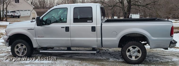 image for item JG9465 2005 Ford F250 Super Duty  Crew Cab pickup truck